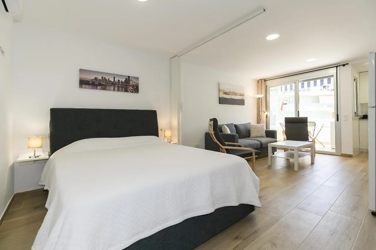 Uhc Alboran Apartments Salou Spain