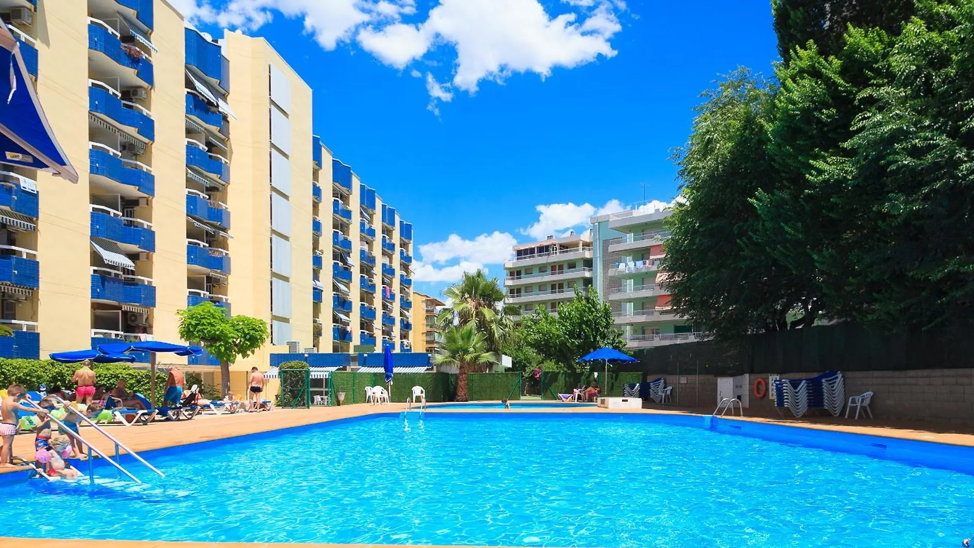 Uhc Alboran Apartments contacts